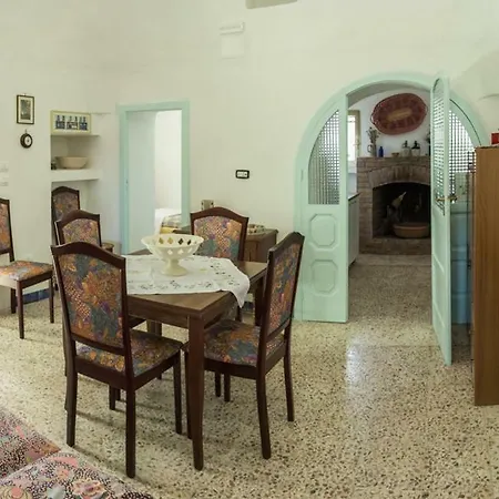 Holiday home Trulli Conti Grande Spazio Alberato Incontaminato- Prenotazione Esclusiva