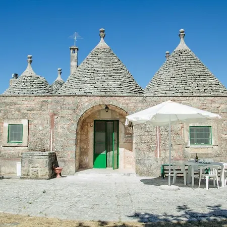 Holiday home Trulli Conti Grande Spazio Alberato Incontaminato- Prenotazione Esclusiva